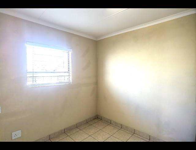 3 BEDROOM FREESTANDING FOR SALE IN KOSMOSDAL